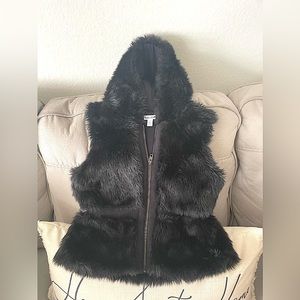 Splendid Girls Hooded Fur Vest size 12 EUC